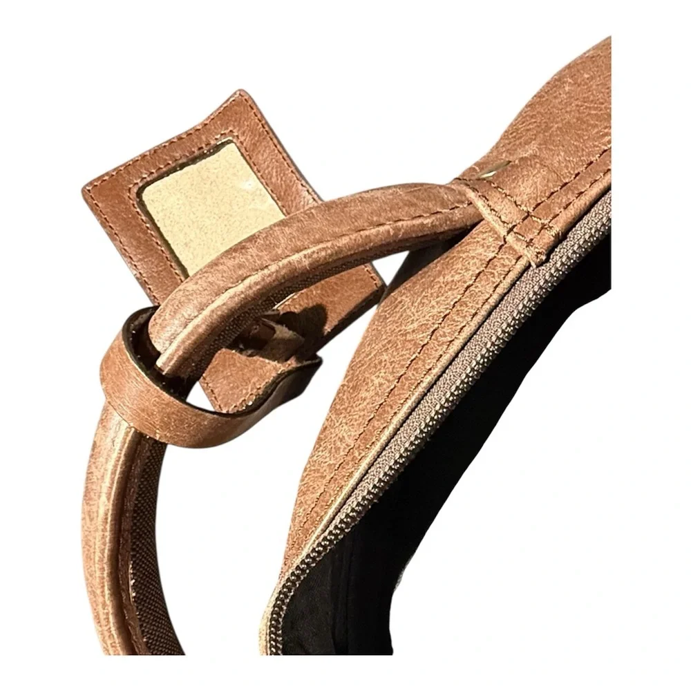 The Unbranded Brand genuine leather